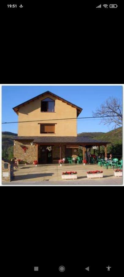 Albergue De Peregrinos Santa Marina Molinaseca Exterior foto